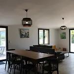 Le Clos Des Muriers Casa de Férias Saint Alban Auriolles