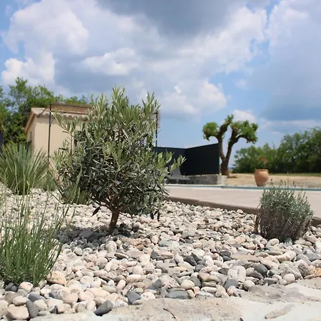 Le Clos Des Muriers Holiday home *