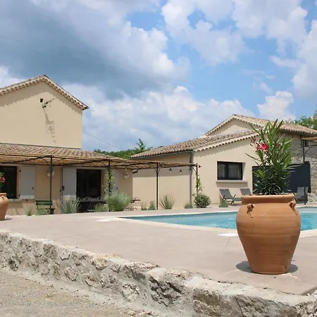 Le Clos Des Muriers Holiday home *